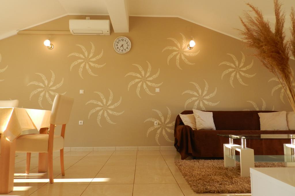 Apartments Milka 沃迪切 客房 照片