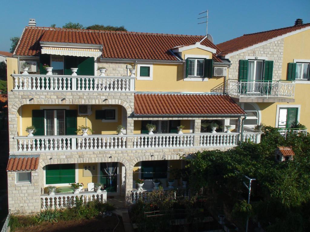 Apartments Milka 沃迪切 外观 照片