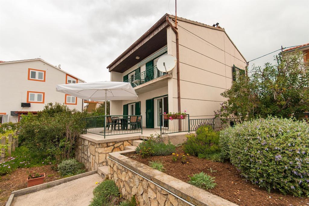 Apartments Milka 沃迪切 外观 照片